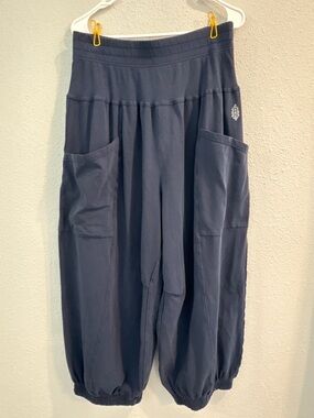 Free People FP Movement Up In The Air Pant Navy Active